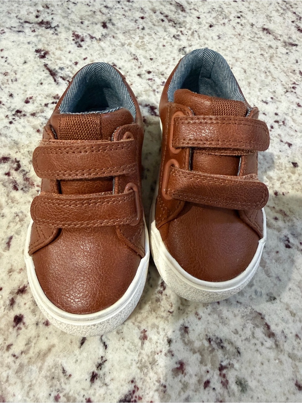 Cat & Jack Toddler Size 5 Velcro Sneakers